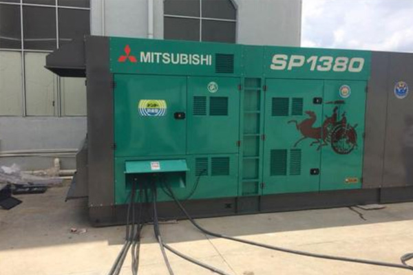 三道镇为什么有些柴油发电机组的输出电压可以调节？